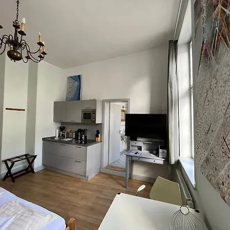 Apartment - Schweriner Altstadt - 5 *