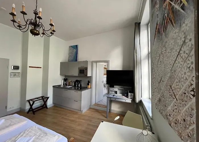 아파트 - Schweriner Altstadt - 5 *